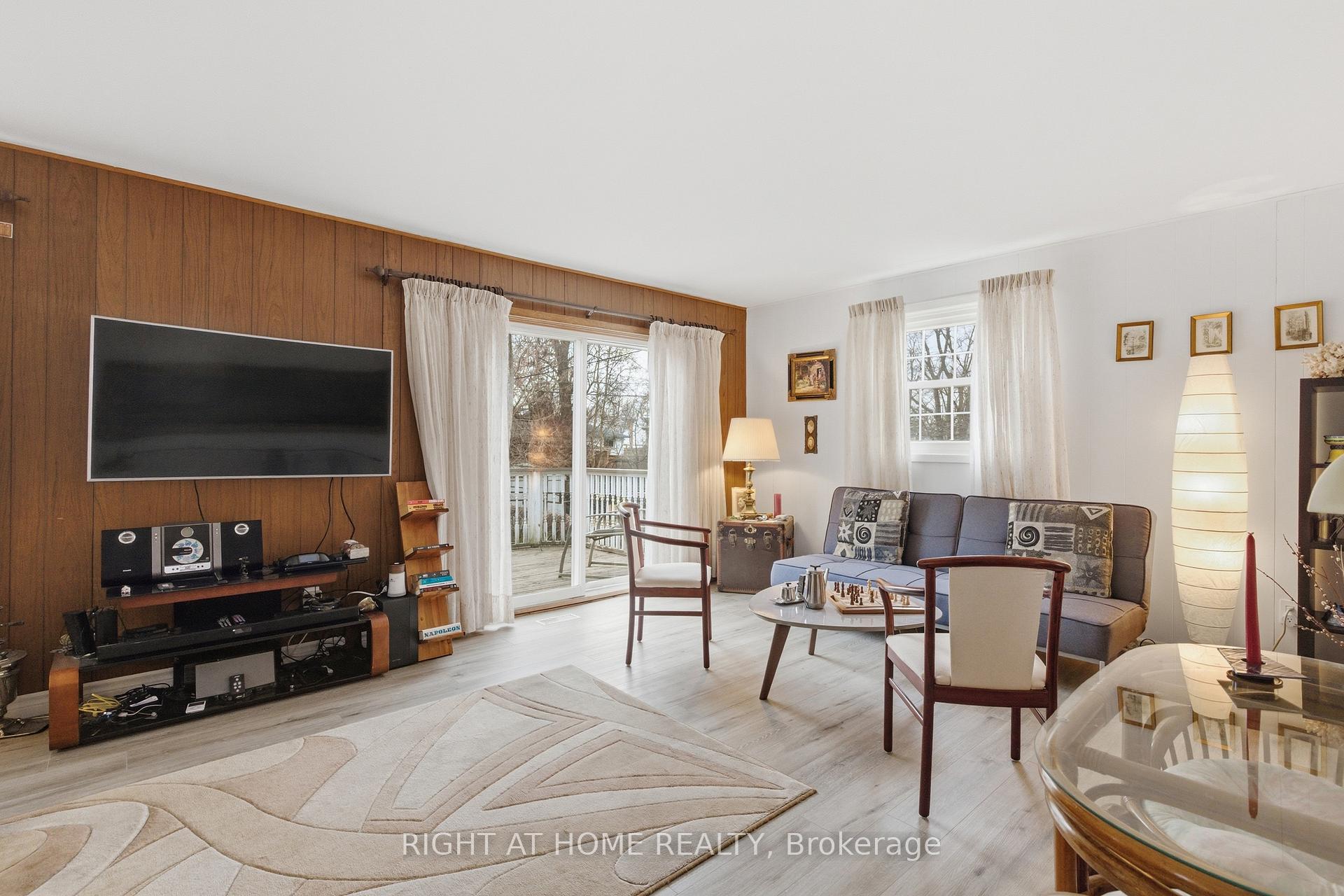 313 Bowen Road, Fort Erie, ON L2A 2Z1