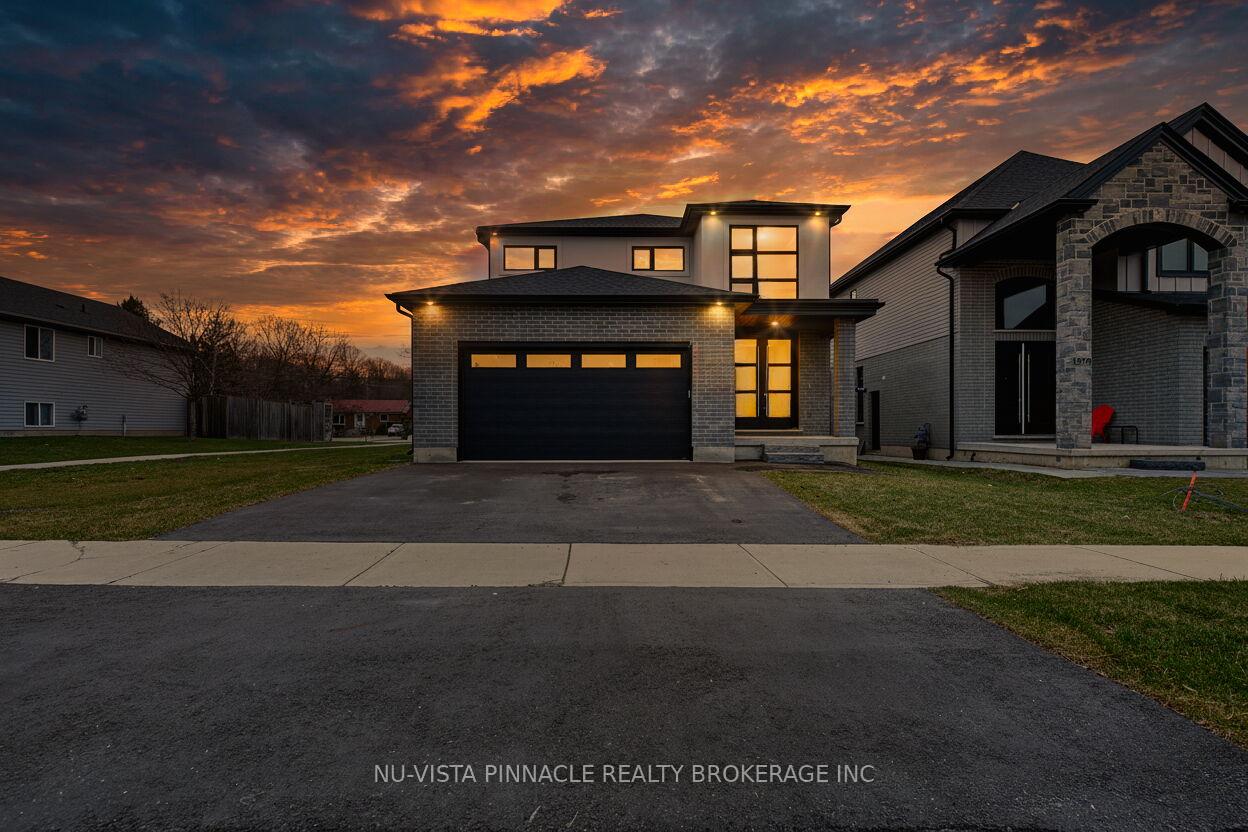 1564 Benjamin Drive, London East, ON N5V 5J5