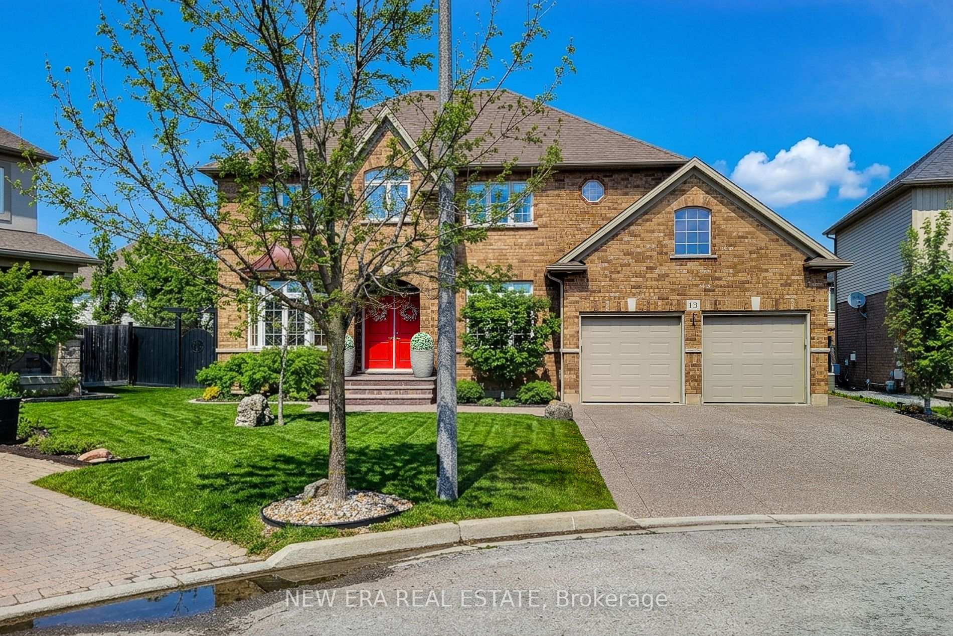 13 Alex Grant Place, St. Catharines, ON L2P 0A2