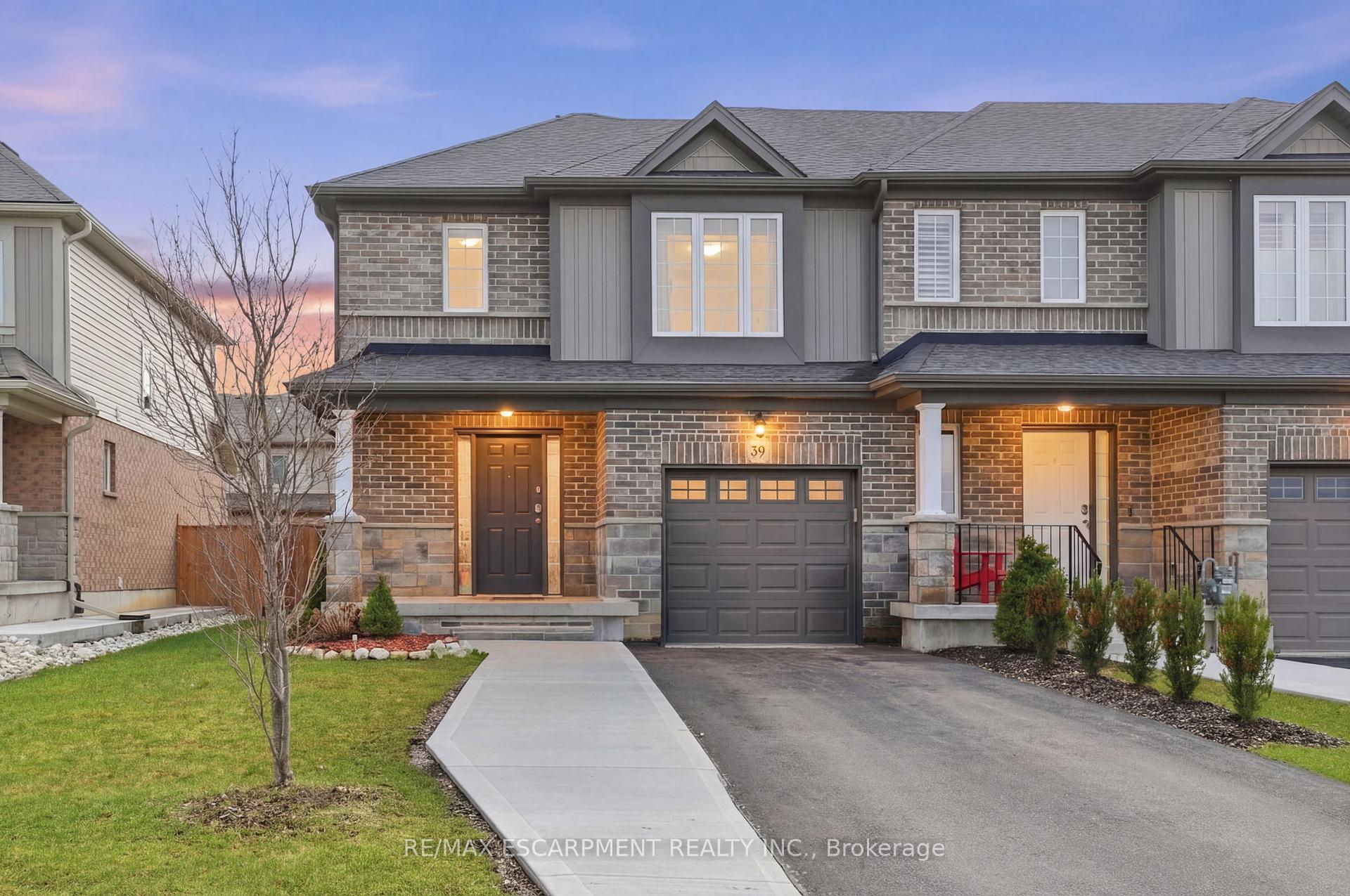 39 Butler Cove Road, Stratford, ON N5A 0C8