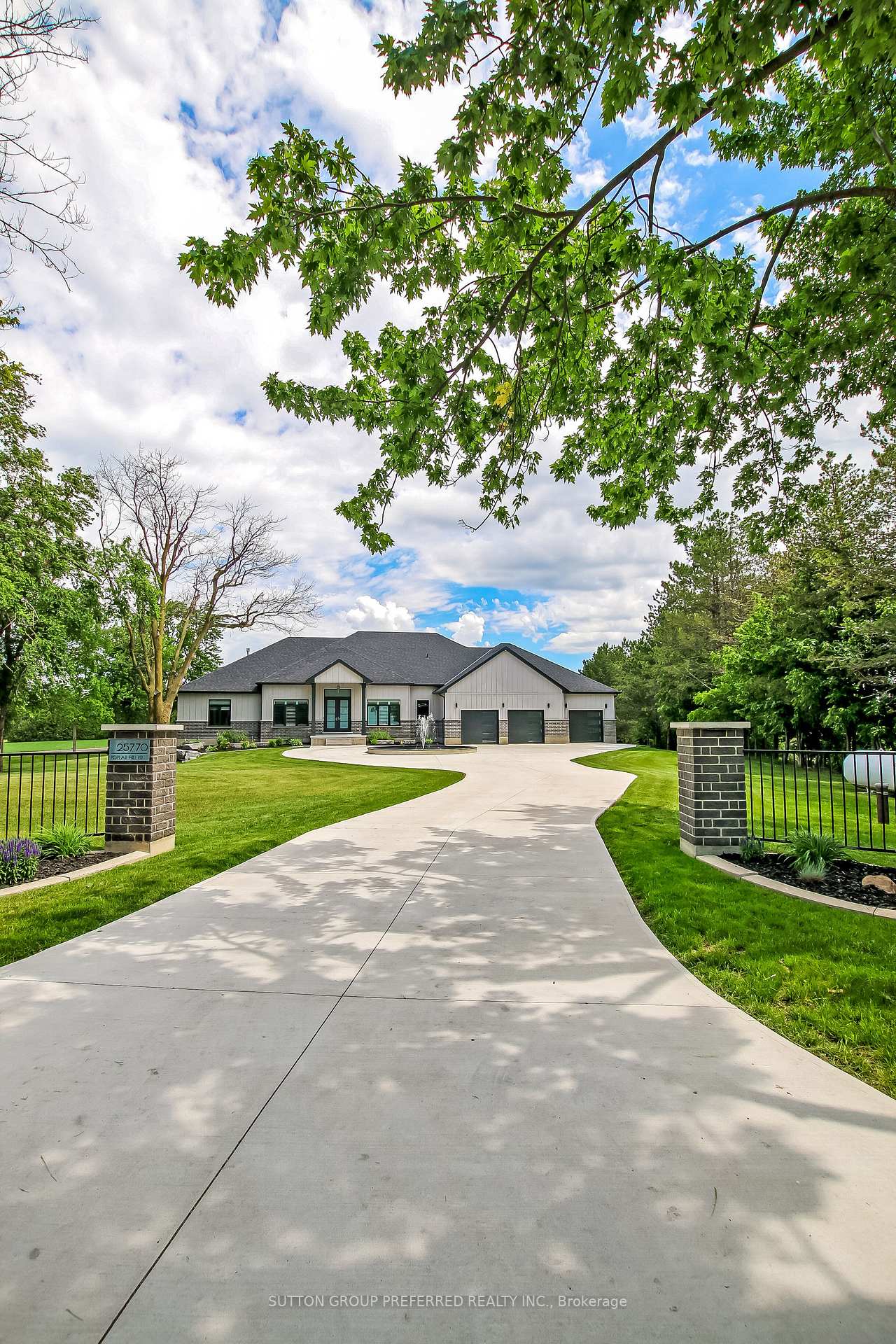 25770 Poplar Hill Road, Middlesex Centre, ON N0M 1P0