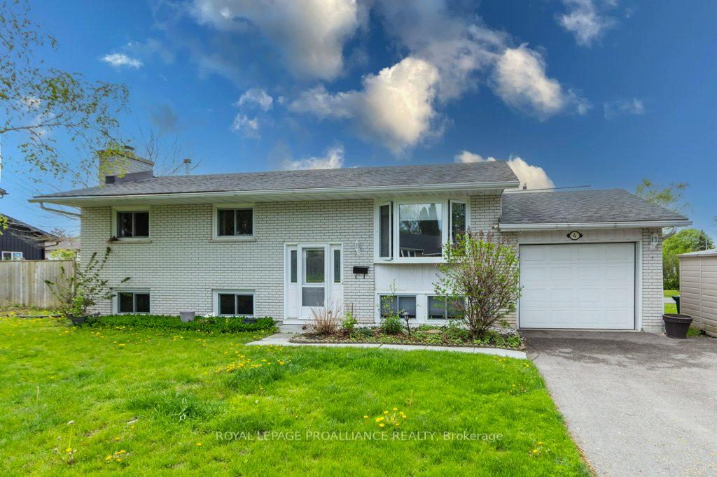 4 O'Neil Crescent, Quinte West, ON K8V 5Y6