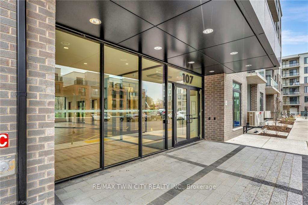 107 Roger Street 516, Waterloo, ON N2J 0G3