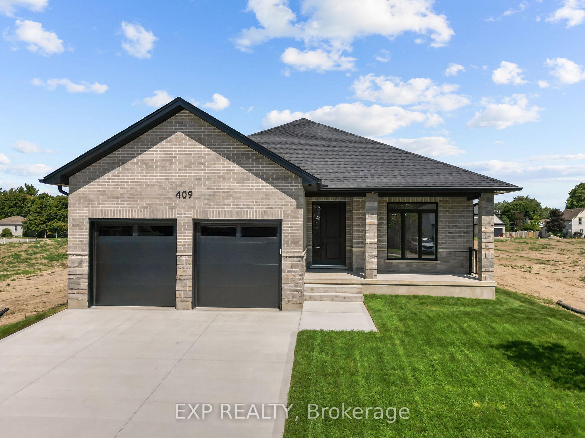 421 Ontario Street, Warwick, ON N0M 2S0
