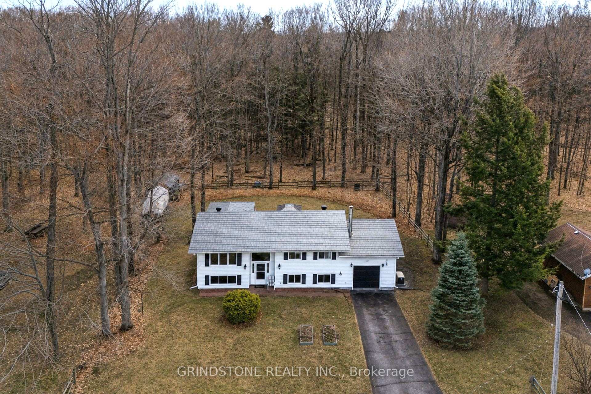 319 Riverwood Drive, Constance Bay - Dunrobin - Kilmaurs - Woodlawn, ON K0A 3M0