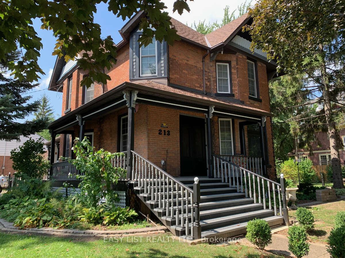 213 Vidal Street S, Sarnia, ON N7T 2T4