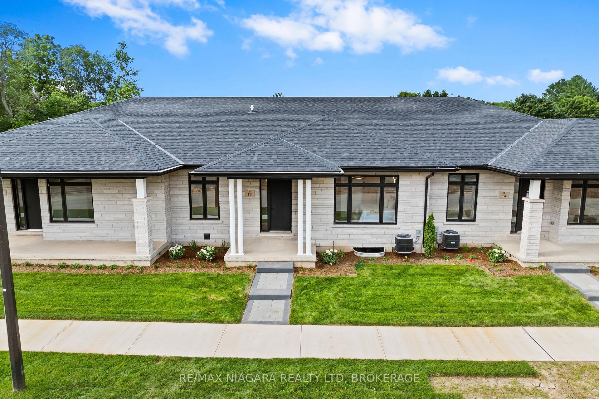 16 Accursi Crescent, Pelham, ON L0S 1E2
