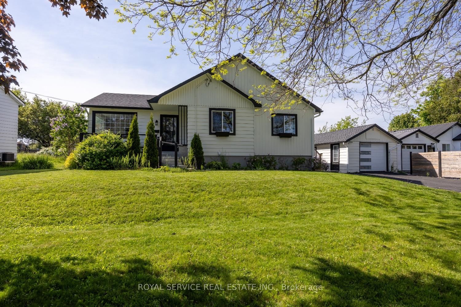 448 Boulton Street, Cobourg, ON K9A 1X9