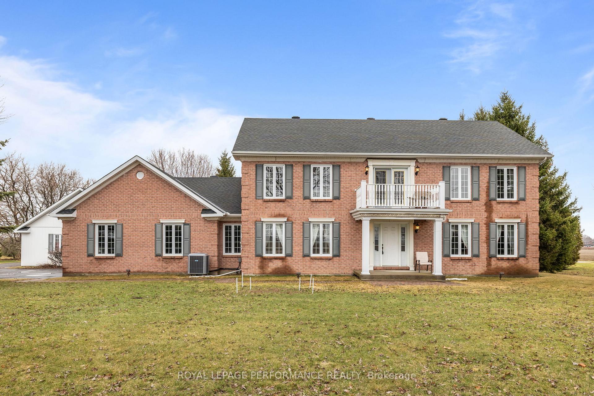 1007 St Pierre Road, Russell, ON K0A 1W0
