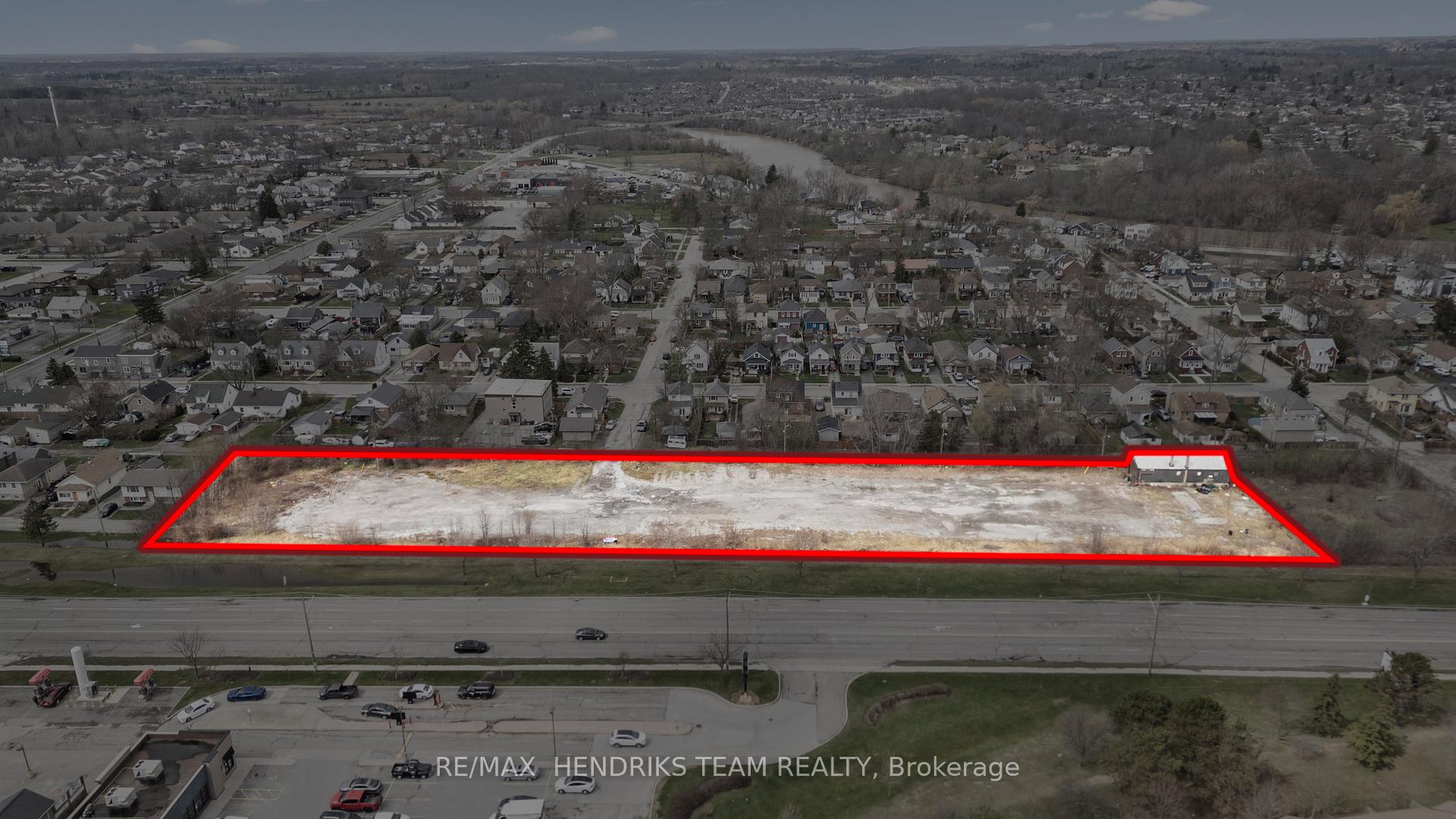 1 DREW Street, Welland, ON L3C 5H8