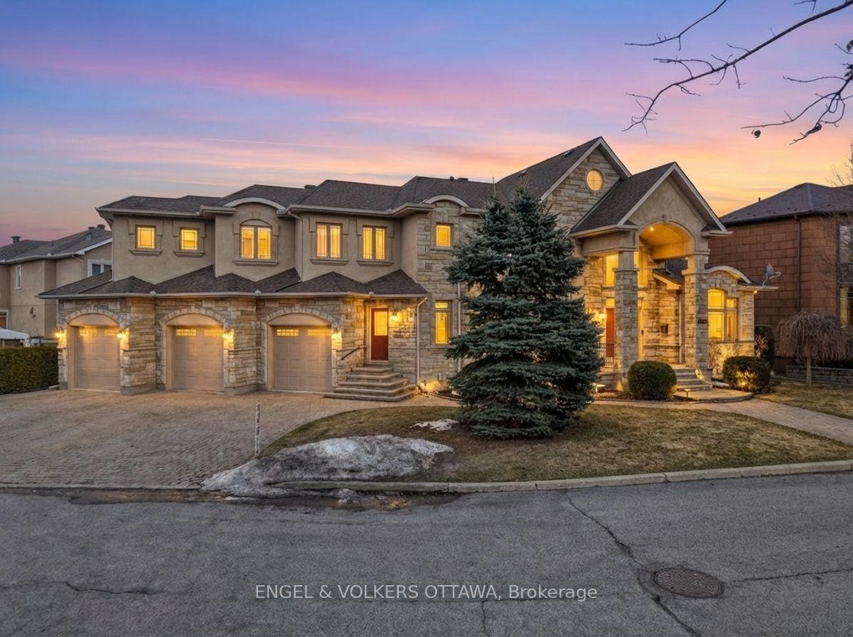 453 Rahul Crescent, Mooneys Bay - Carleton Heights and Area, ON K2C 4H8