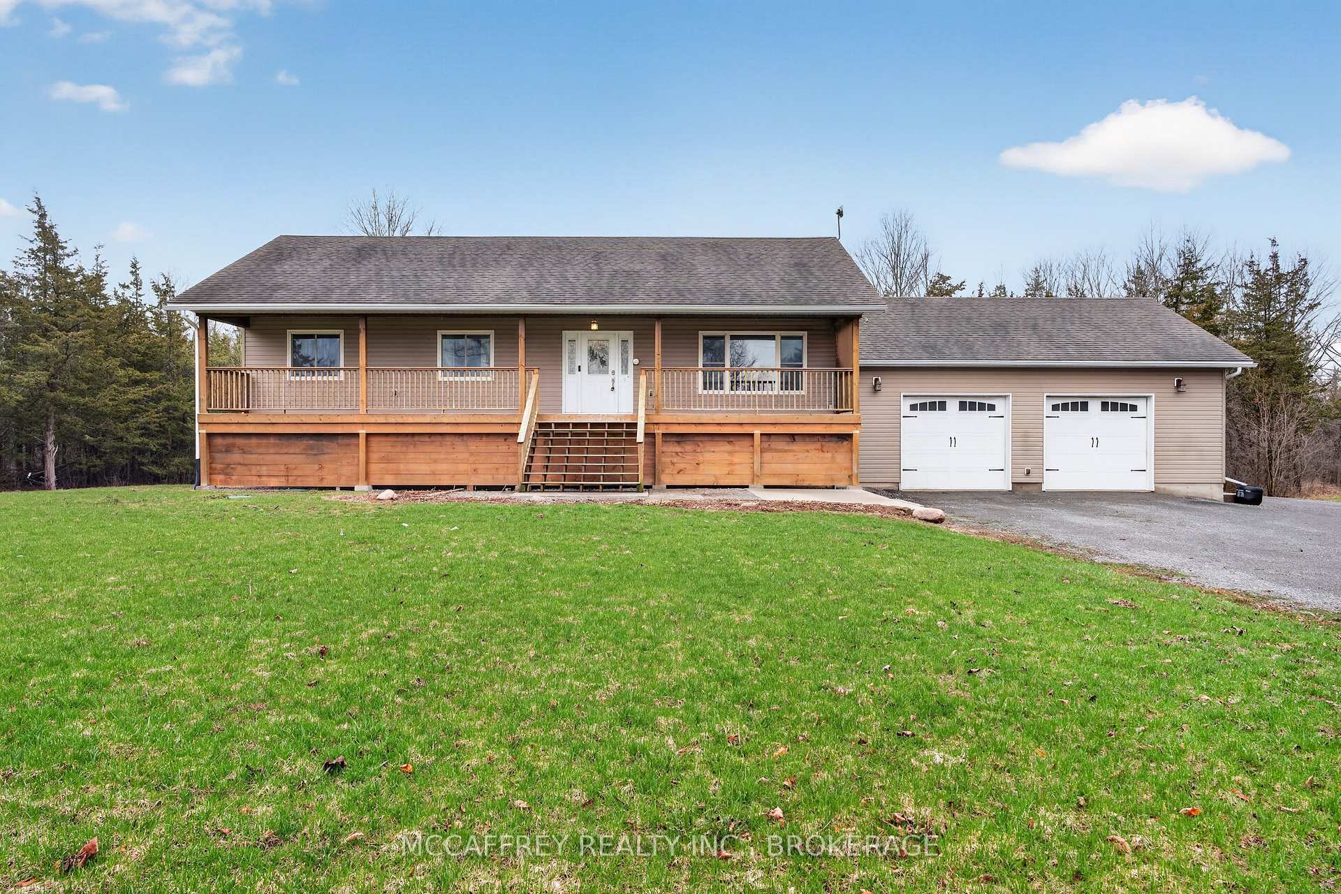 280 DENRIDGE Road, Greater Napanee, ON K0K 2Z0