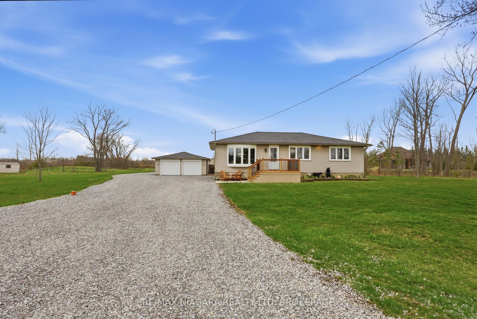566 HOLLOWAY BAY Road, Port Colborne, ON L0S 1R0