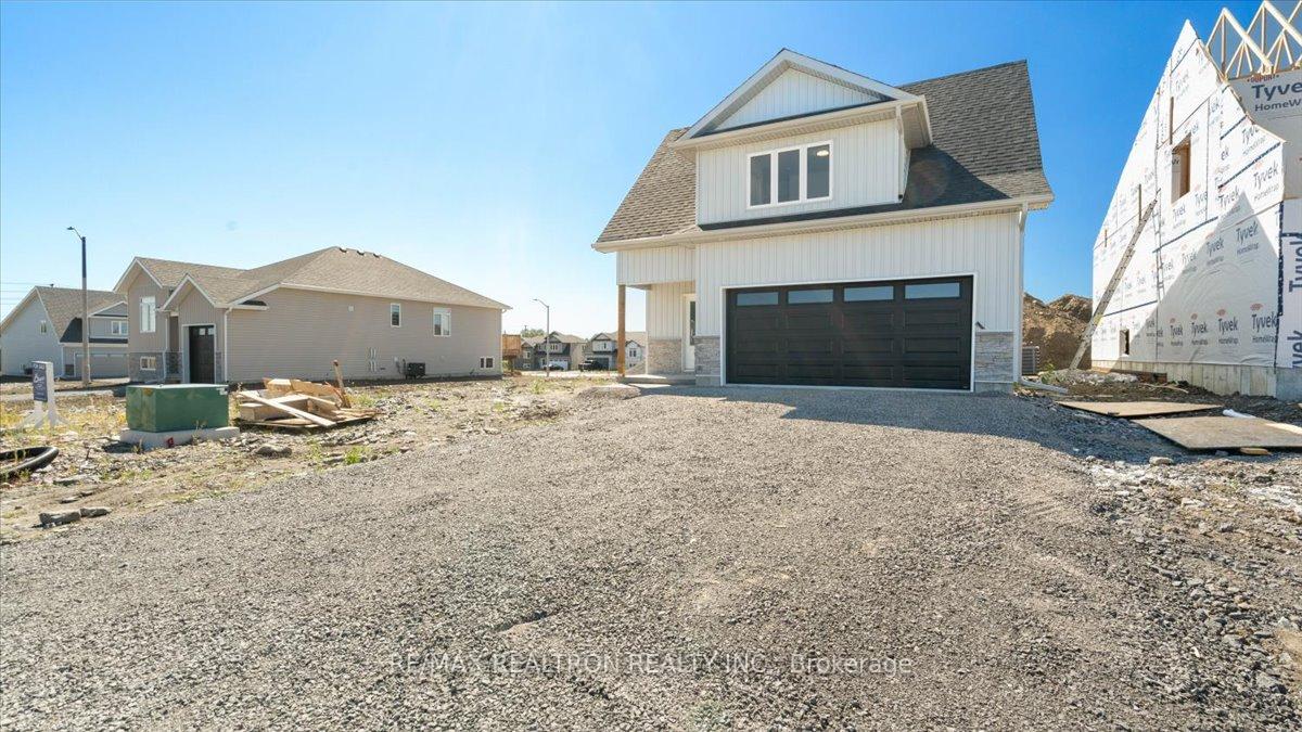 11 Summit Crescent, Belleville, ON K8N 0A2