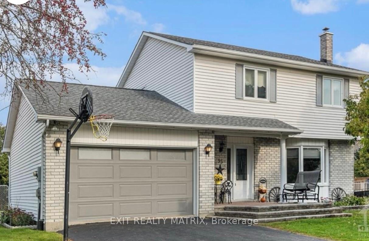95 Castlebeau Street, Russell, ON K0A 1W0
