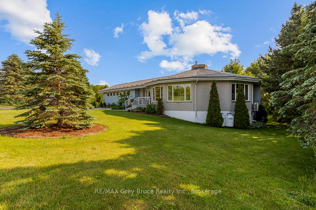 15 Isthmus bay Road, Northern Bruce Peninsula, ON N0H 1W0