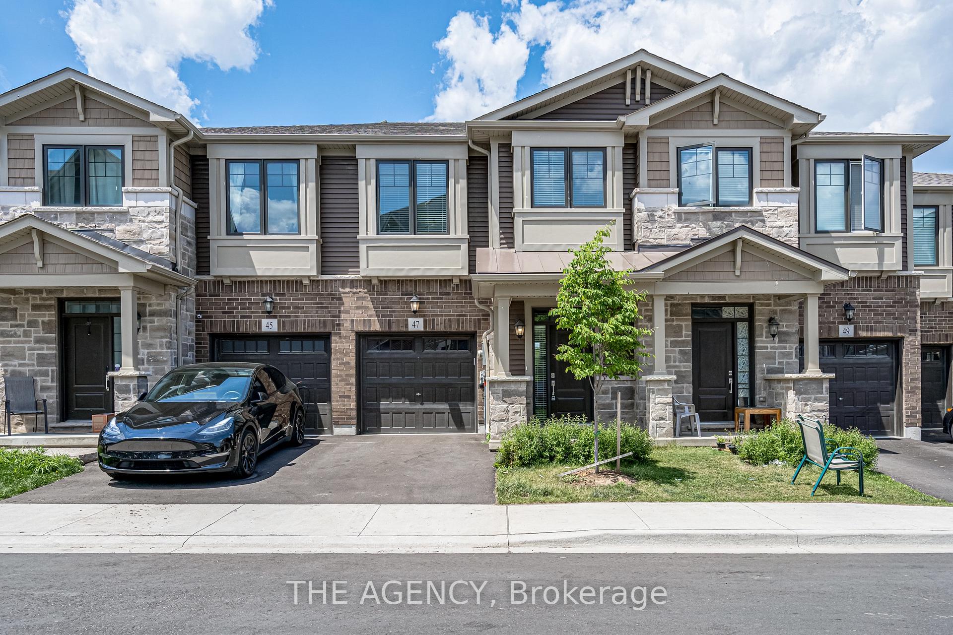 47 Hibiscus Lane, Hamilton, ON L8K 0A4