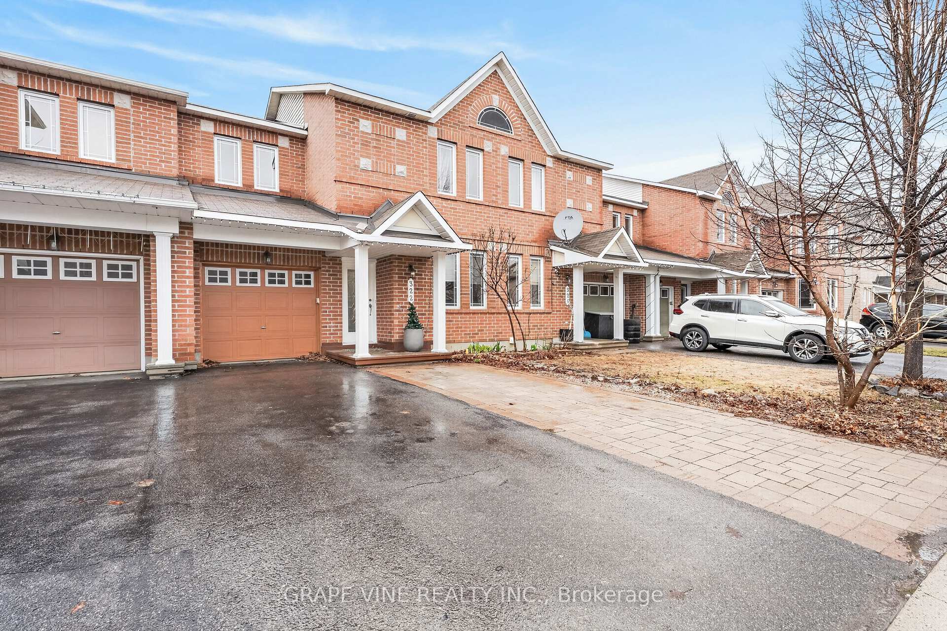 322 Foxridge Way, Barrhaven, ON K2J 0V7