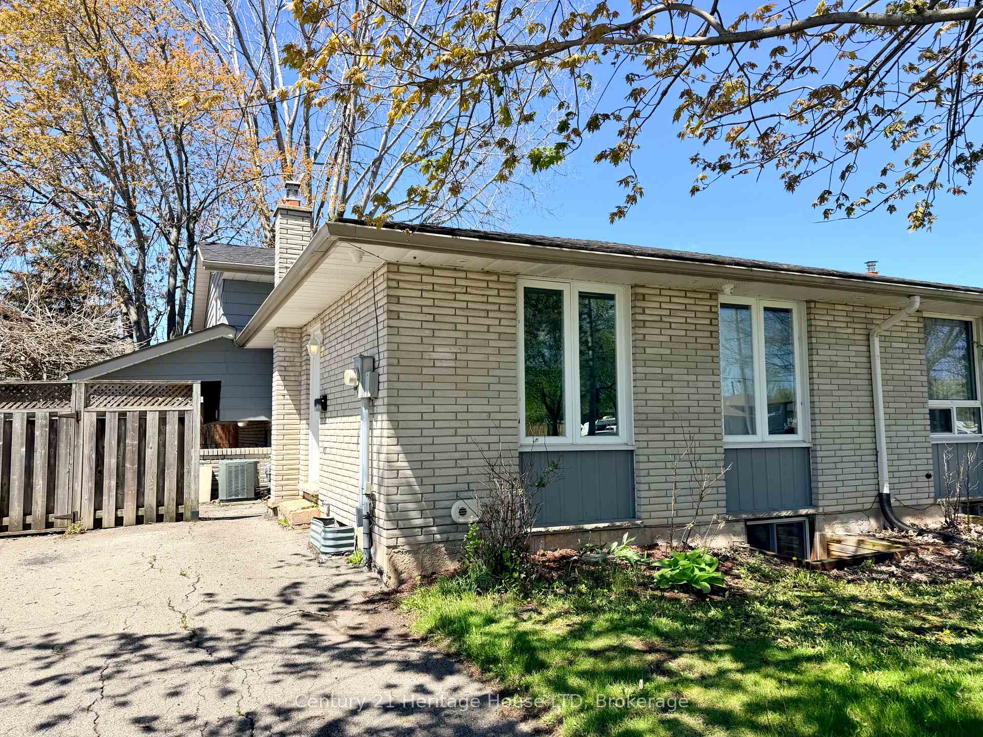 387 First Avenue, Welland, ON L3C 5R3
