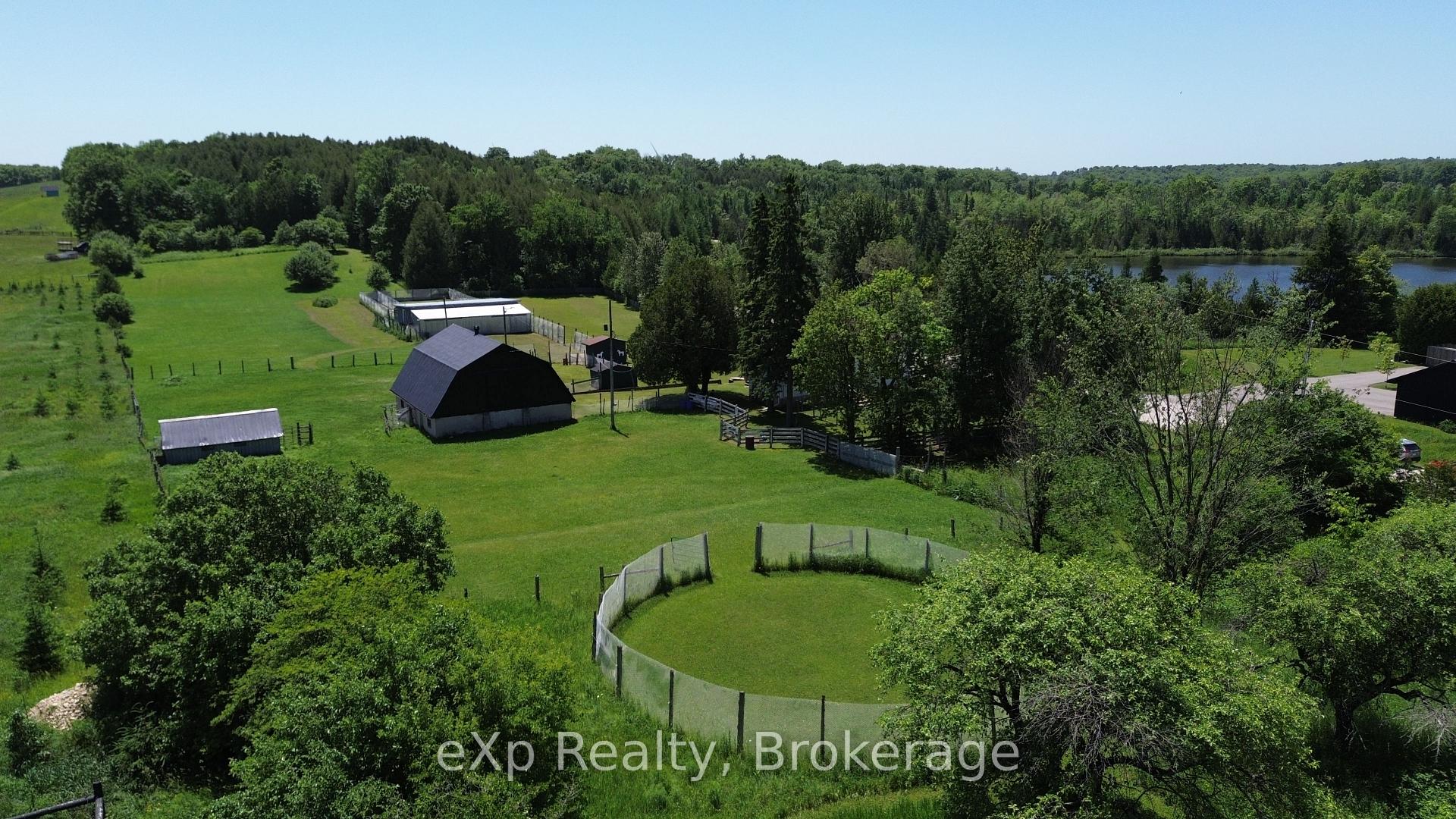 125 Lake Drive, West Grey, ON N0C 1H0