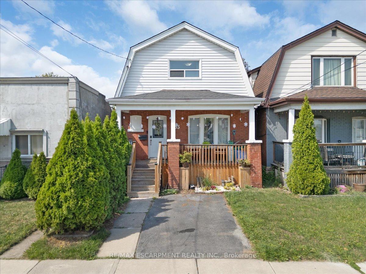 133 Frederick Avenue, Hamilton, ON L8H 4L1