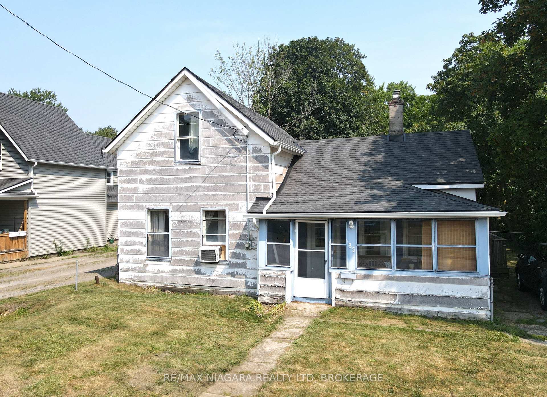 35 Forsythe Street, Fort Erie, ON L2A 1X1