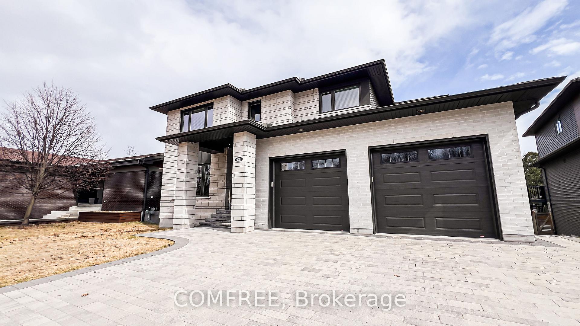 421 Pearce Street, North Bay, ON P1C 1M8