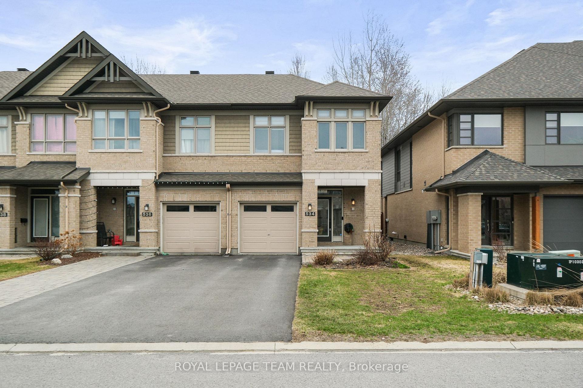 534 STARGAZER Crescent, Blossom Park - Airport and Area, ON K4M 0H2