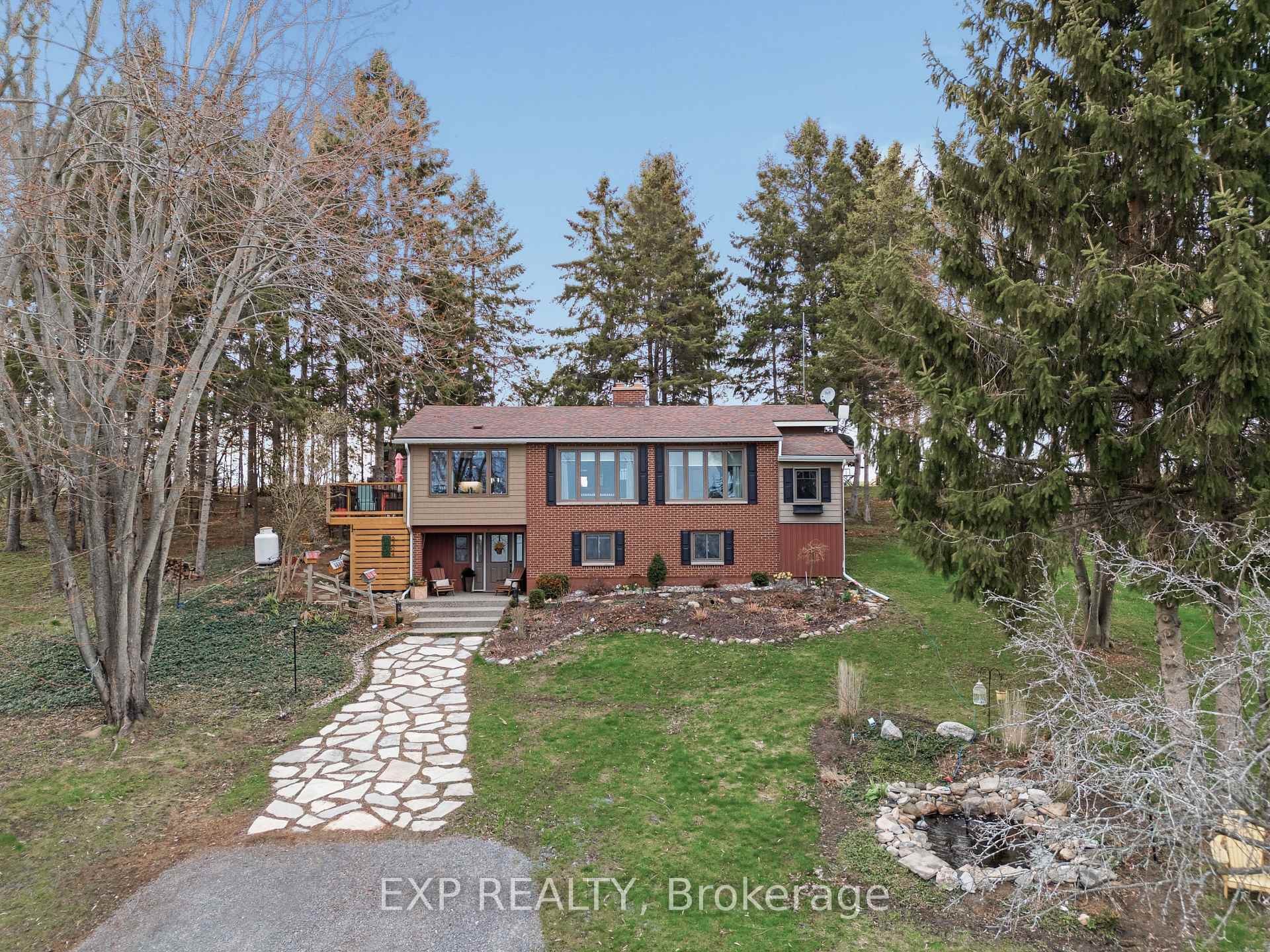 6204 County Road 9 Road, Greater Napanee, ON K7R 3K8