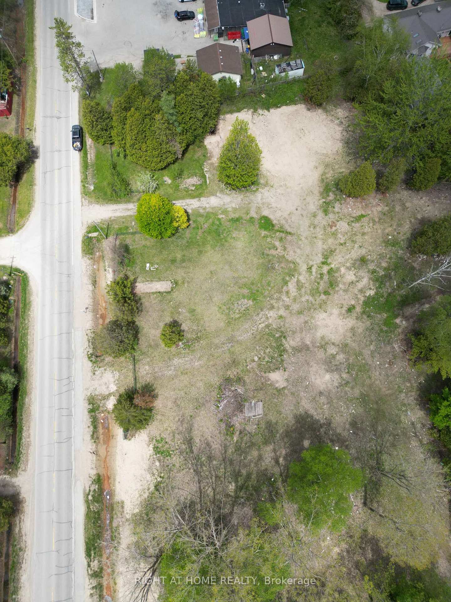 Part 2 W. Ipperwash Road, Lambton Shores, ON N0N 1J3