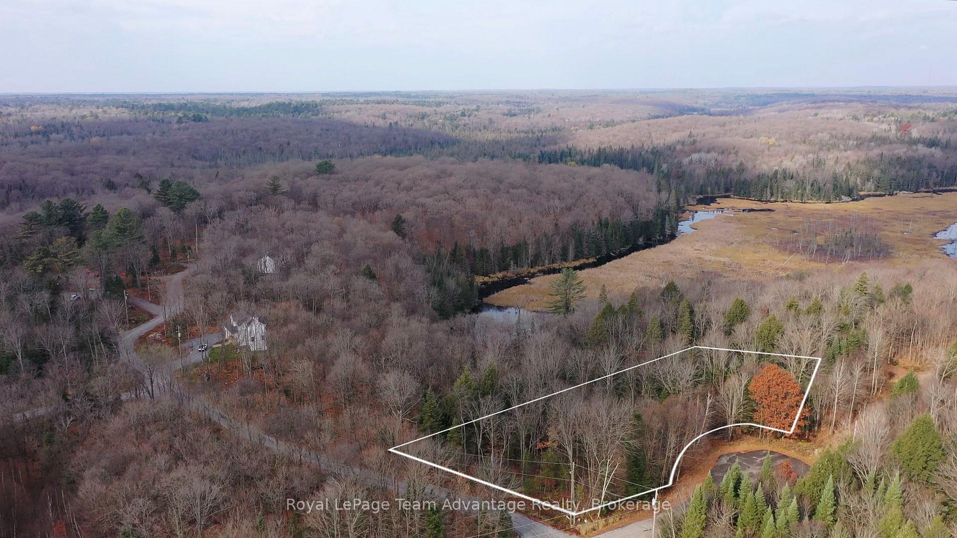 181 Clarkes Lane, Huntsville, ON P0B 1M0