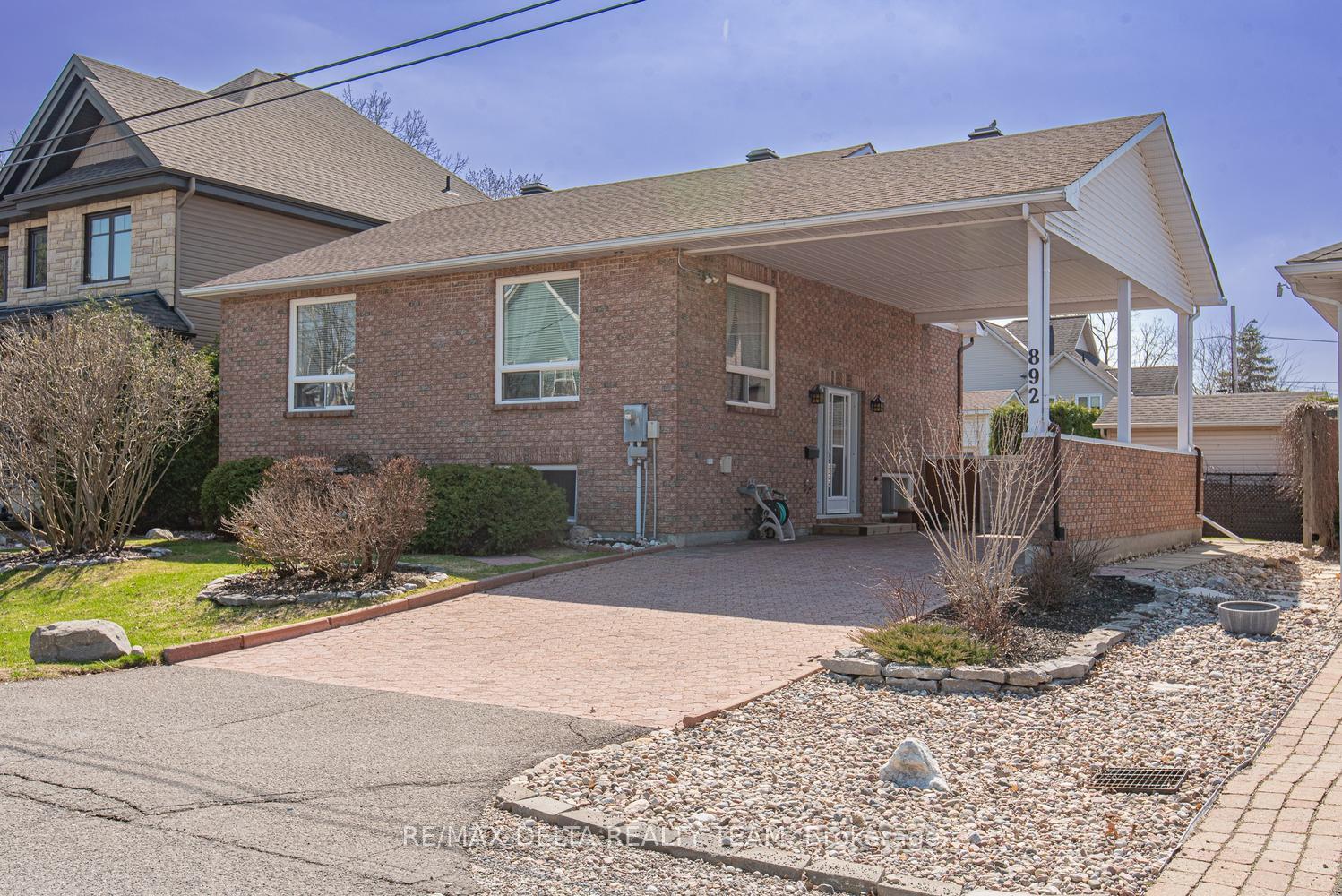 892 Beauchamp Avenue, Orleans - Convent Glen and Area, ON K1C 3A7