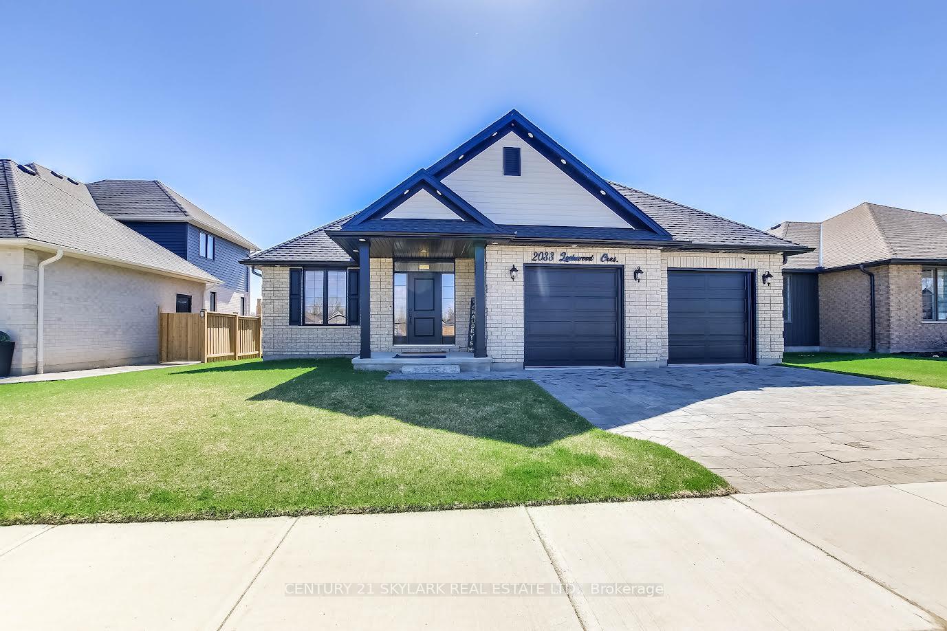 2033 Lockwood Crescent, Strathroy-Caradoc, ON N0L 1W0