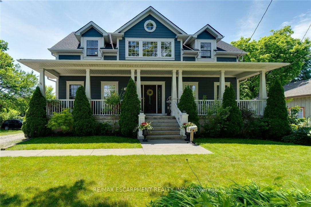 1026 Beach Boulevard, Hamilton, ON L8H 6Z4