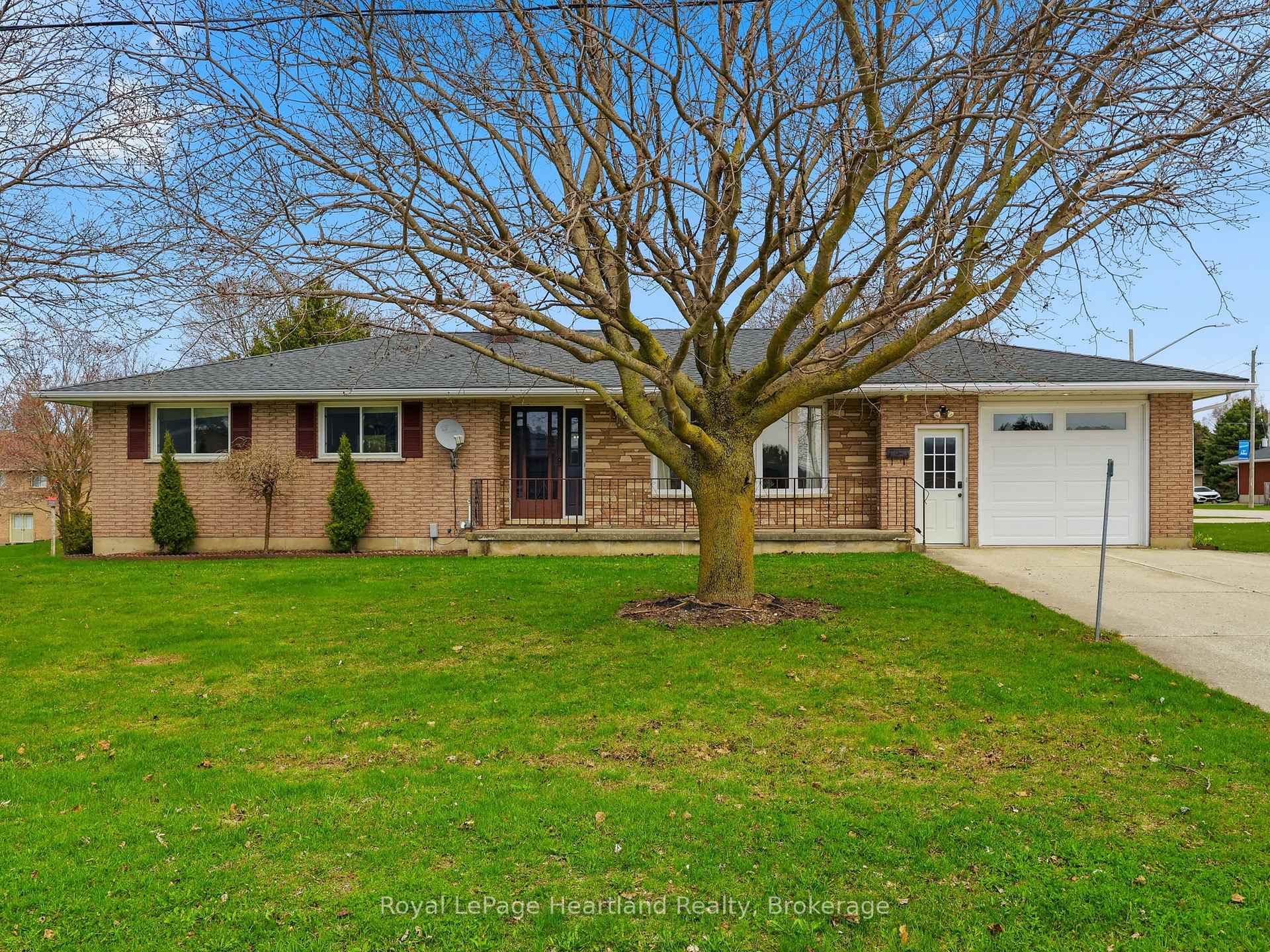 25 VINCENT Street, South Bruce, ON N0G 2J0