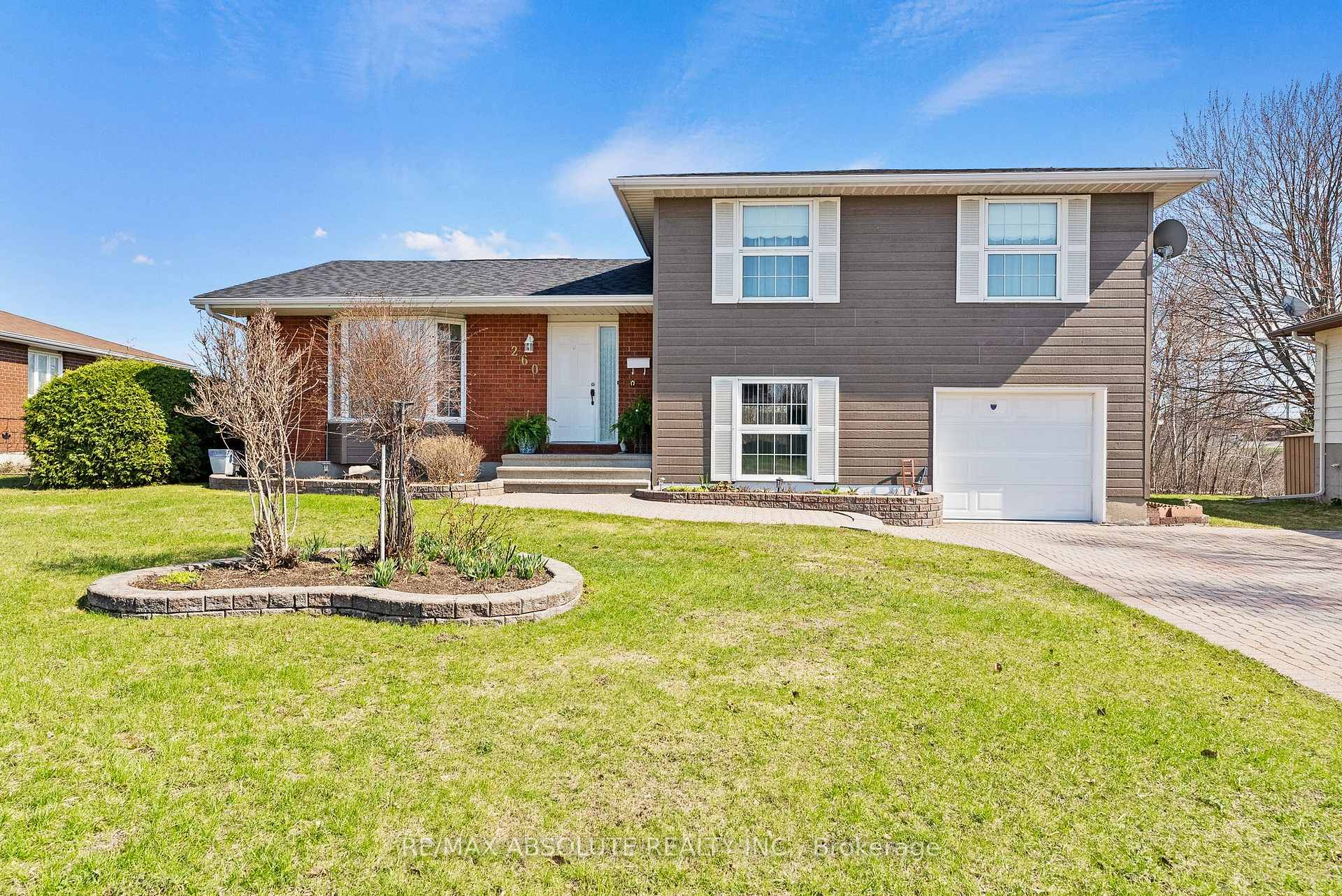 260 Allan Drive, Arnprior, ON K7S 2S9