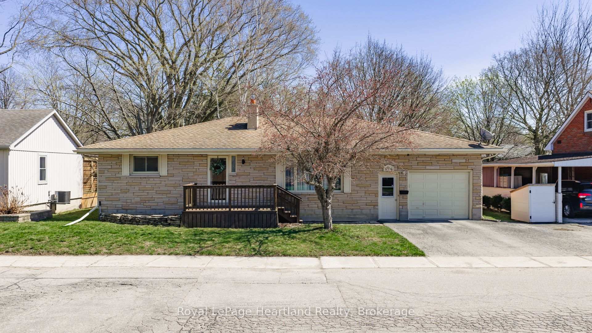 106 Oxford Street, Goderich, ON N7A 1E4