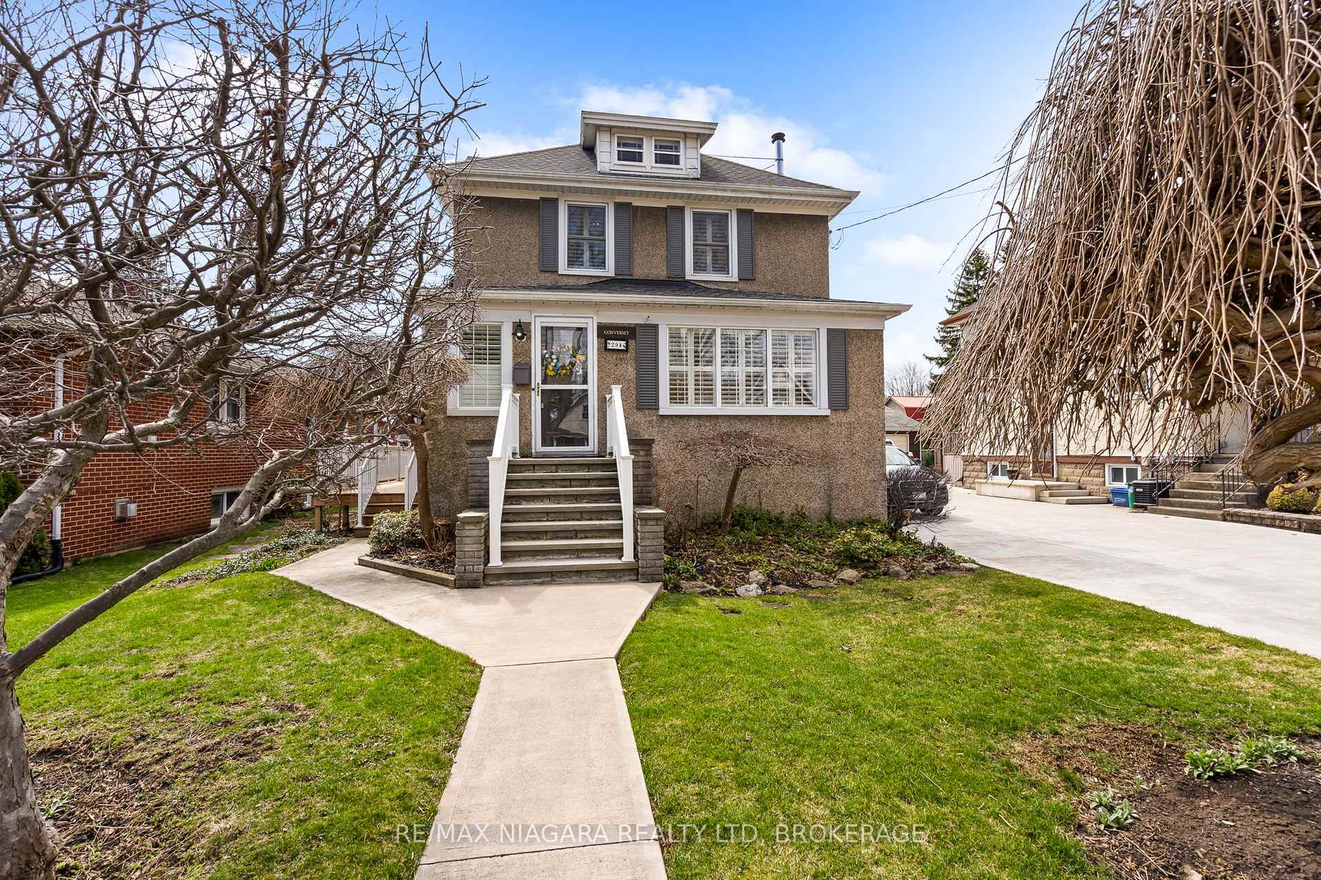 294 Stanley Street, Port Colborne, ON L3K 3A2