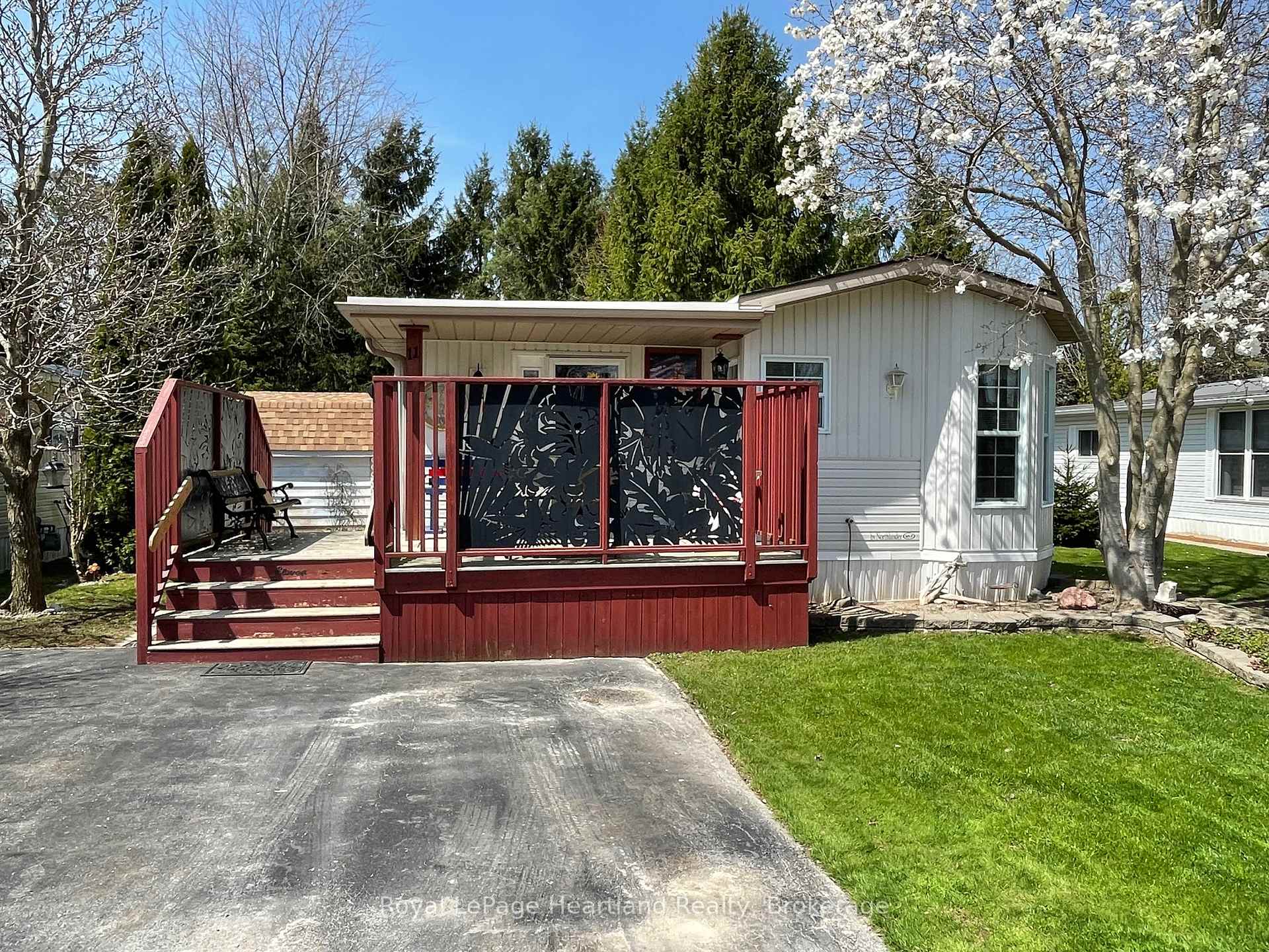 11 - 77719 Bluewater Highway, Bluewater, ON N0M 1G0