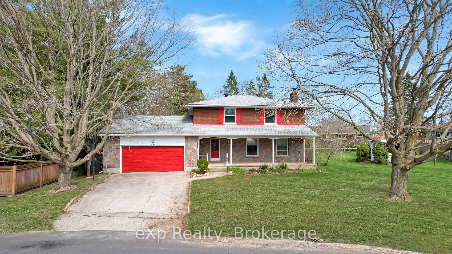 251 4th Avenue, Hanover, ON N4N 2B6