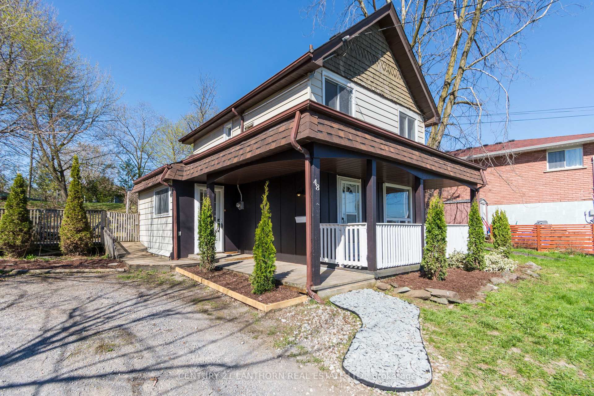 48 Wallbridge Crescent, Belleville, ON K8P 1Z4