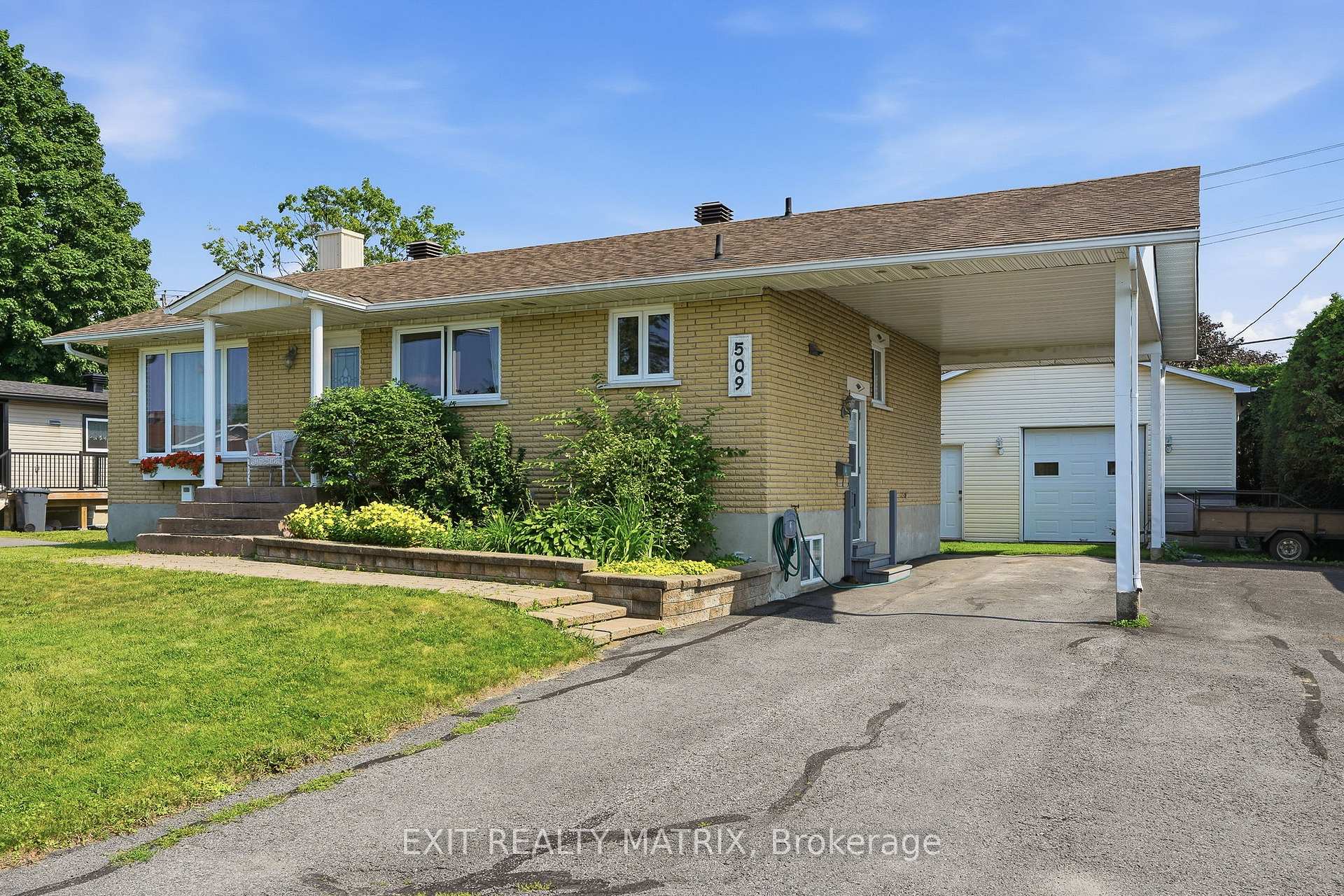 509 Ghislain Street, Hawkesbury, ON K6A 2X7