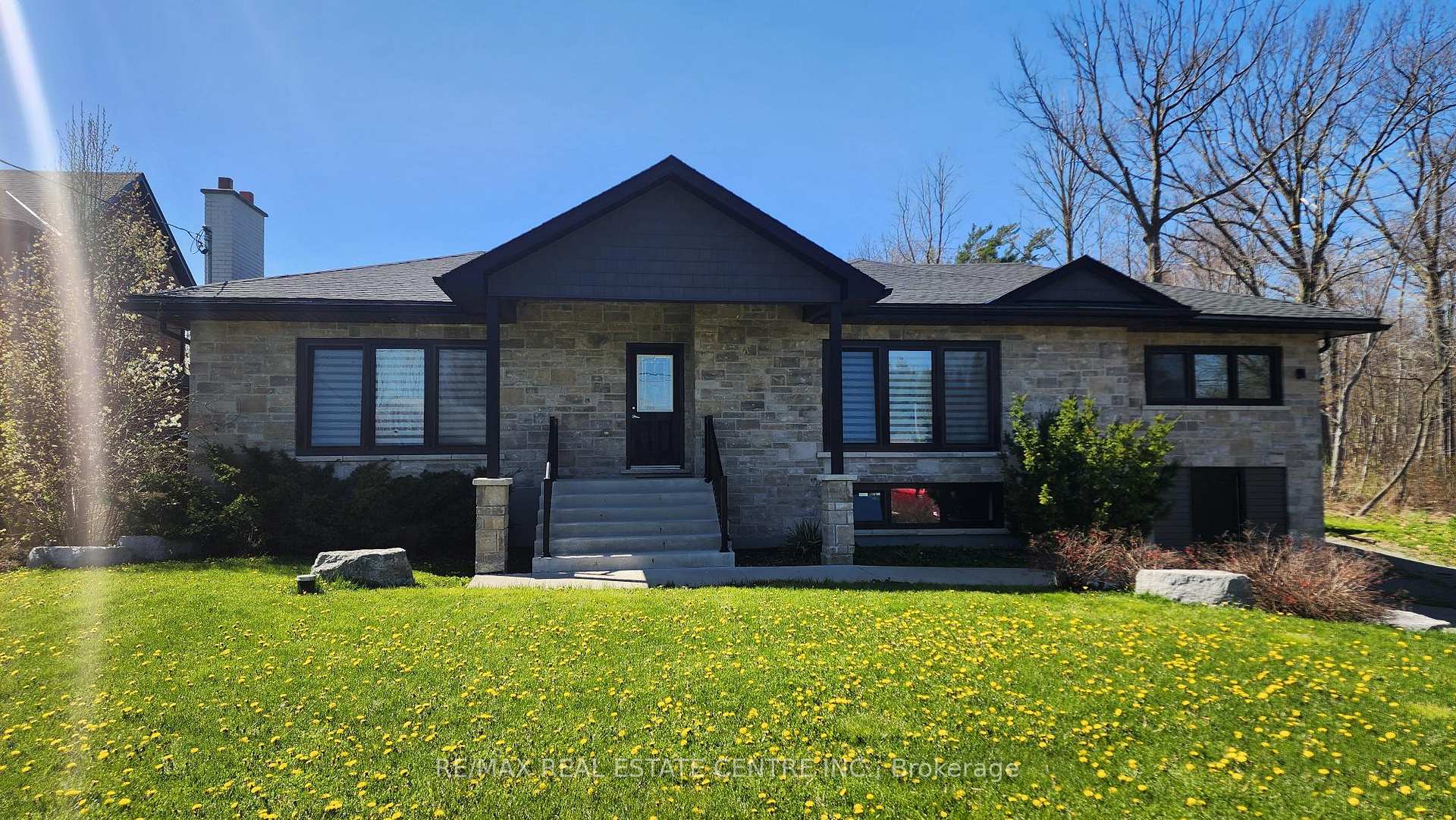 431 Second Road E, Hamilton, ON L8J 2X9