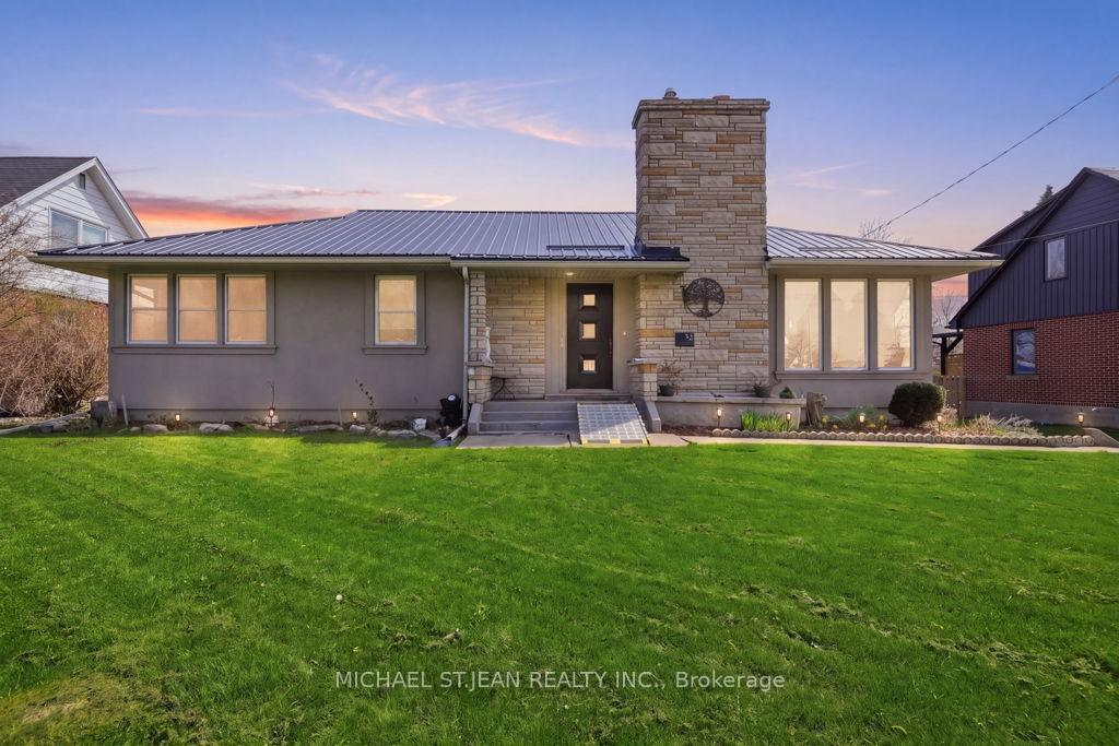 12 Parkview Road, Haldimand, ON N0A 1H0