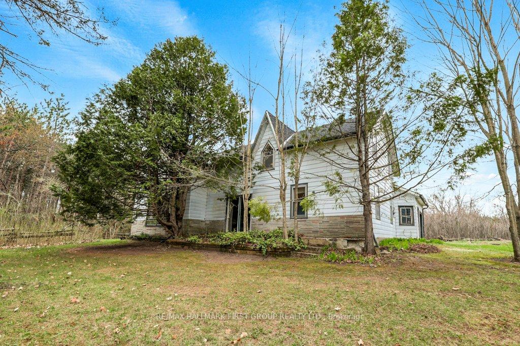 324 Thomasburg Road, Centre Hastings, ON K0K 3H0