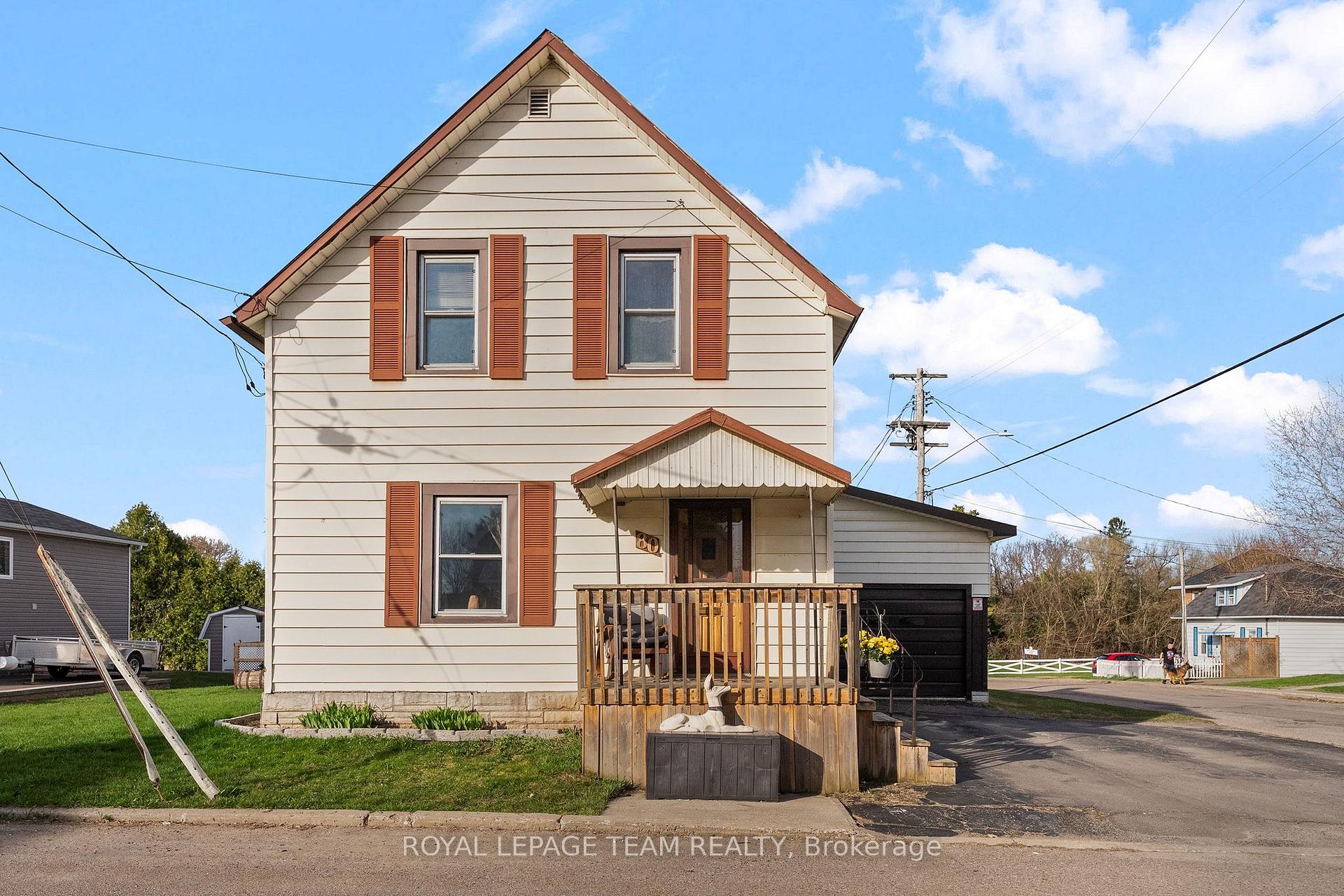 80 Bank Street S, Renfrew, ON K7V 2E6