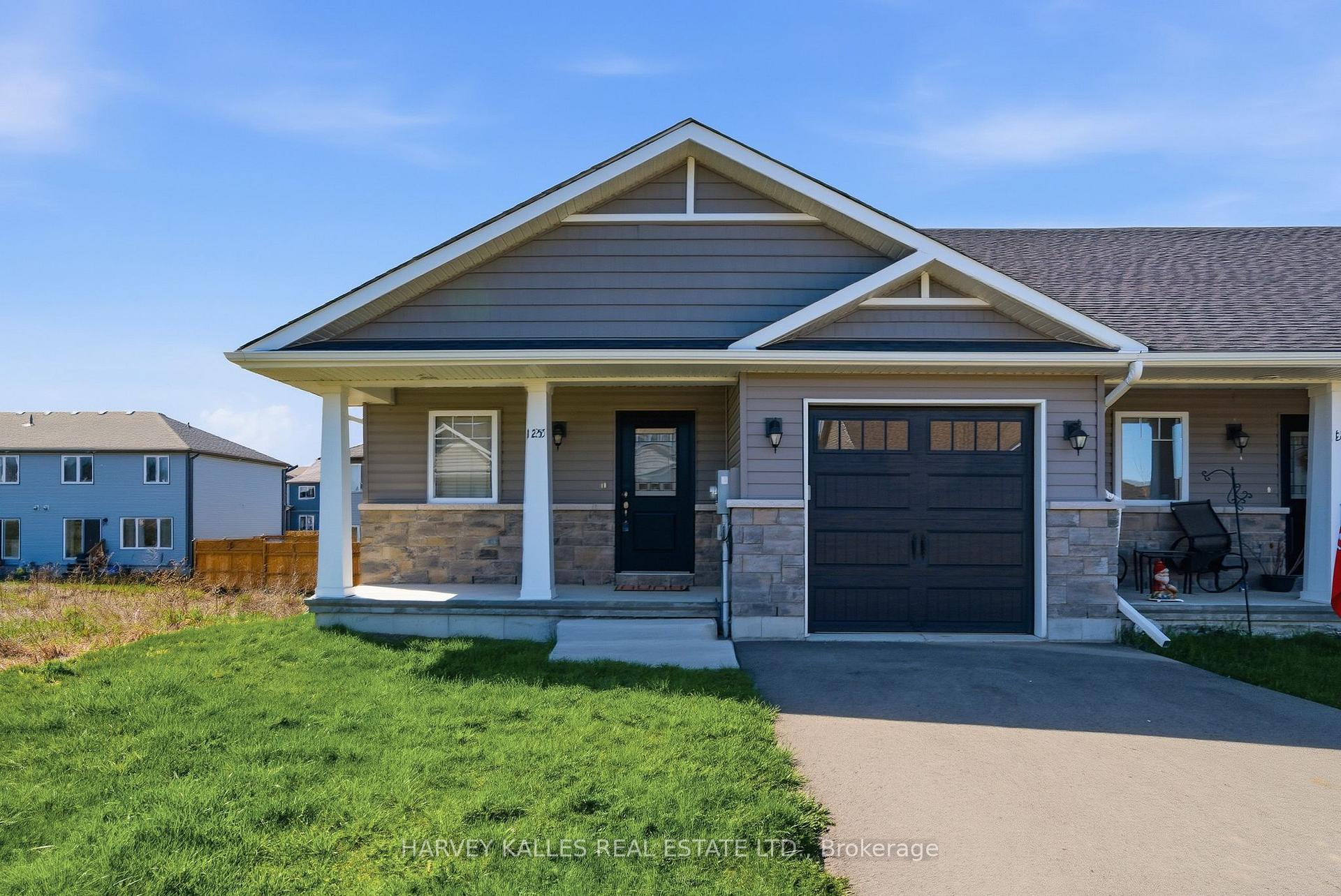 125 Farrington Crescent, Prince Edward County, ON K0K 2T0