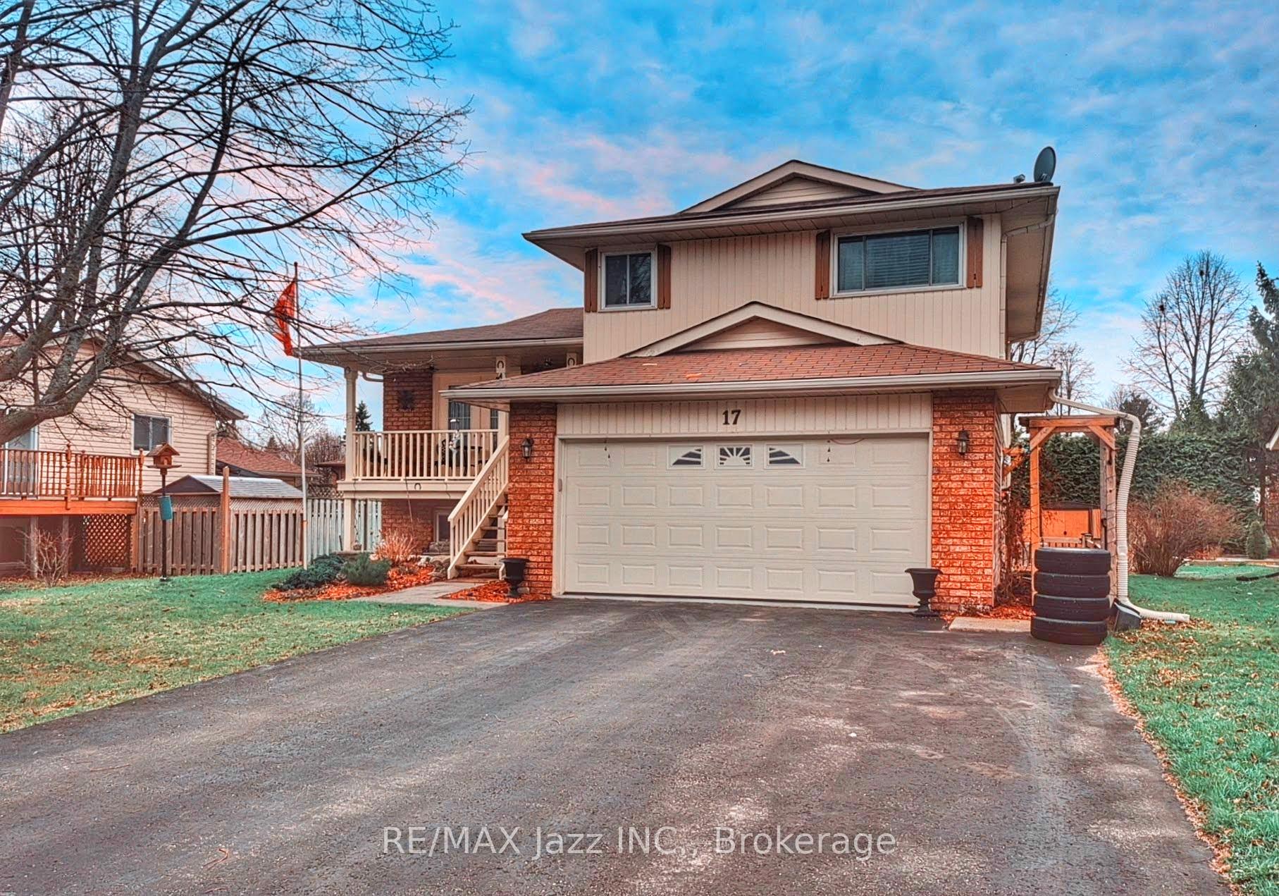 17 Huron Drive, Brighton, ON K0K 1H0