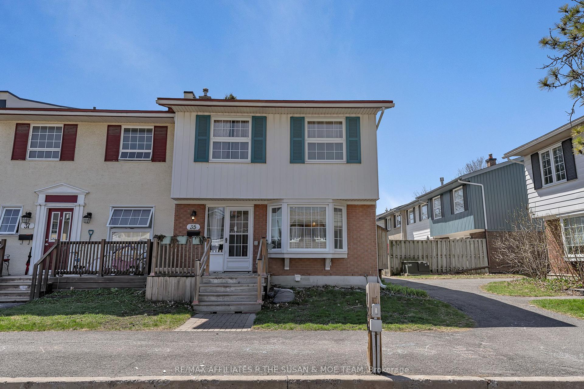 35 Monterey Drive, South of Baseline to Knoxdale, ON K2H 7A9