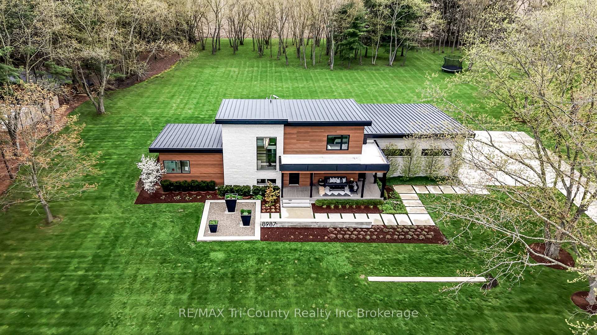 8987 Powers Road, Central Elgin, ON N5P 3S7
